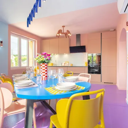 Apartment Pop & Fun A Avec Toboggan, Cinema Et Climatisation Provins