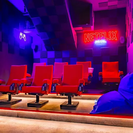 Pop & Fun A Avec Toboggan, Cinema Et Climatisation *